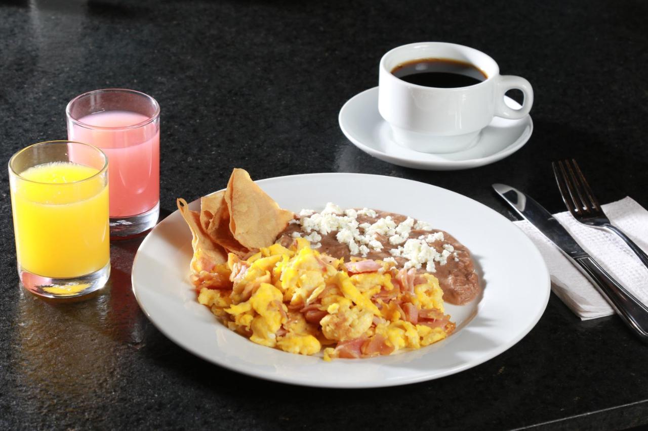 Holiday Inn Express - Monterrey - Fundidora By Ihg Екстер'єр фото