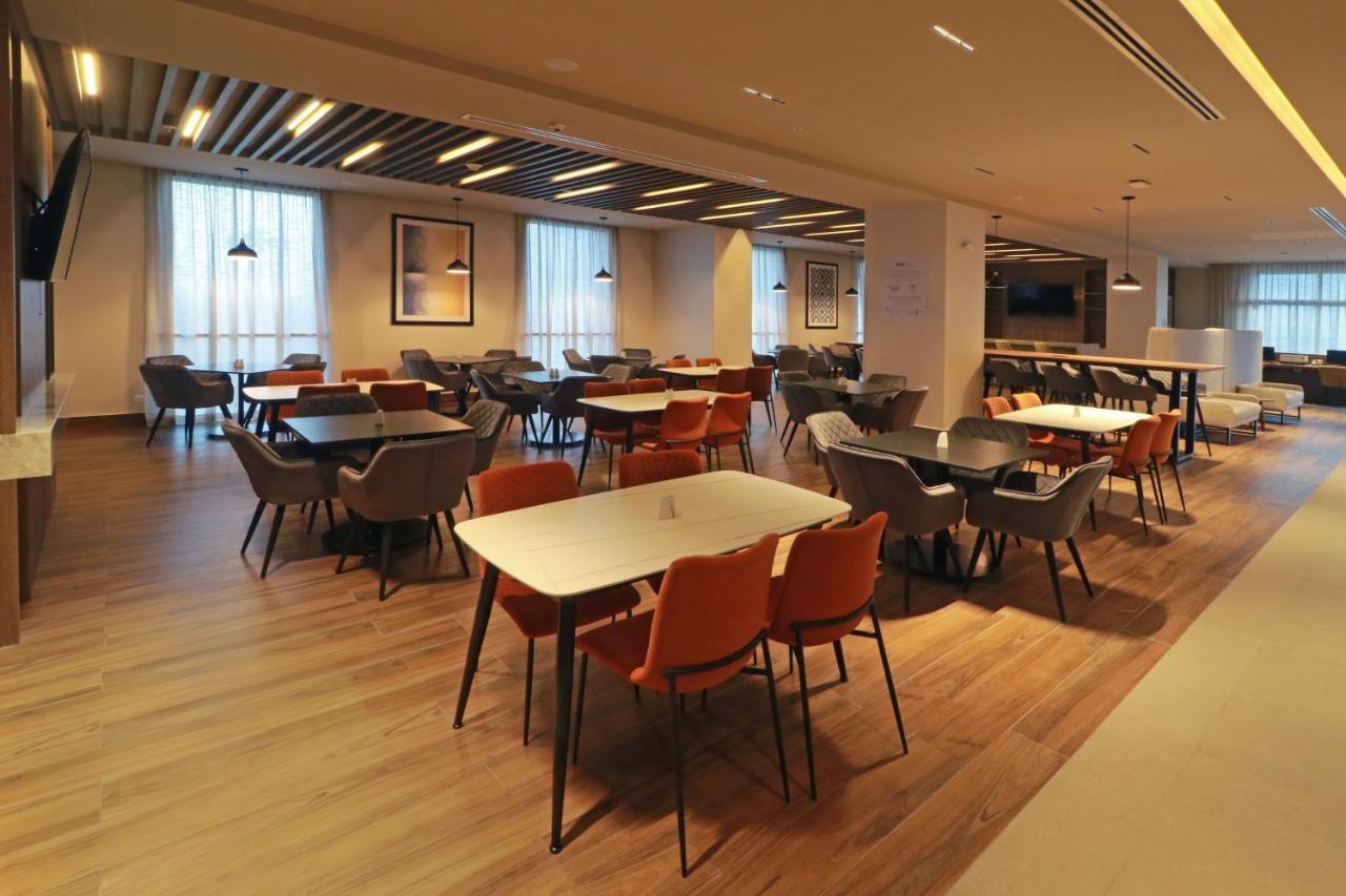 Holiday Inn Express - Monterrey - Fundidora By Ihg Екстер'єр фото