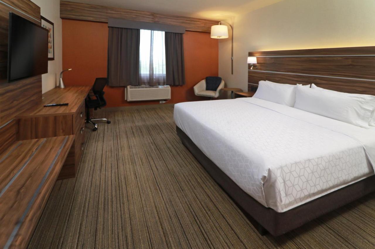 Holiday Inn Express - Monterrey - Fundidora By Ihg Екстер'єр фото