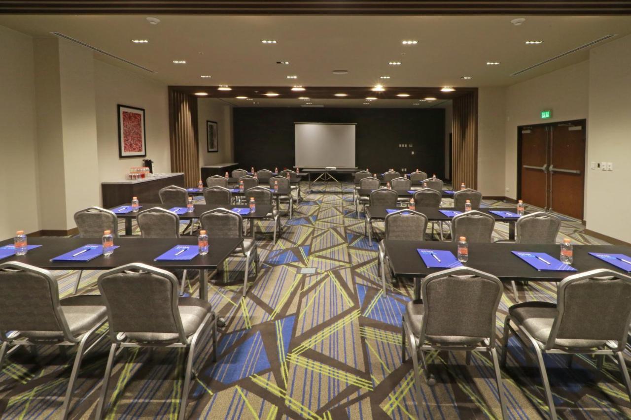 Holiday Inn Express - Monterrey - Fundidora By Ihg Екстер'єр фото