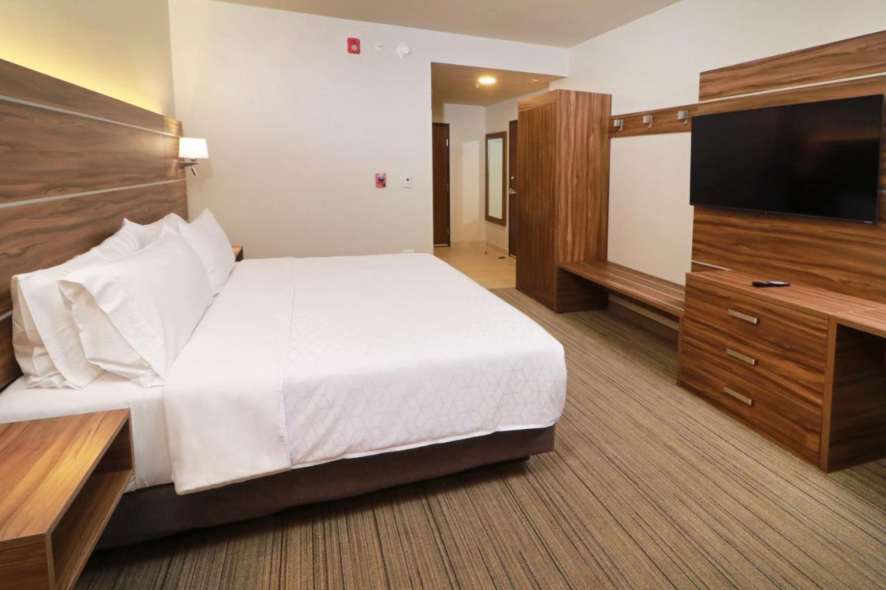 Holiday Inn Express - Monterrey - Fundidora By Ihg Екстер'єр фото